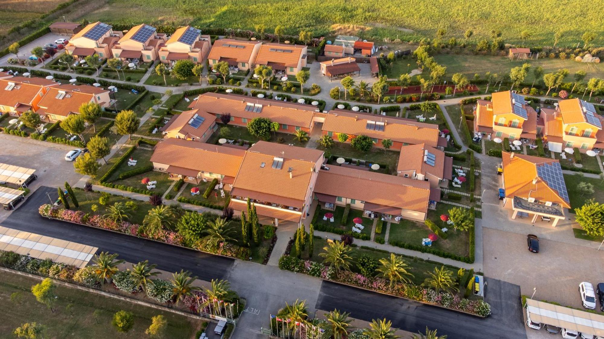 Aparthotel Rosa Dei Venti Vada Exterior foto